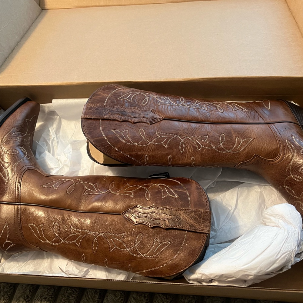 Ariat Ladies Heritage D Toe StretchFit Dark Tan Western Boots - Picture 2 of 5